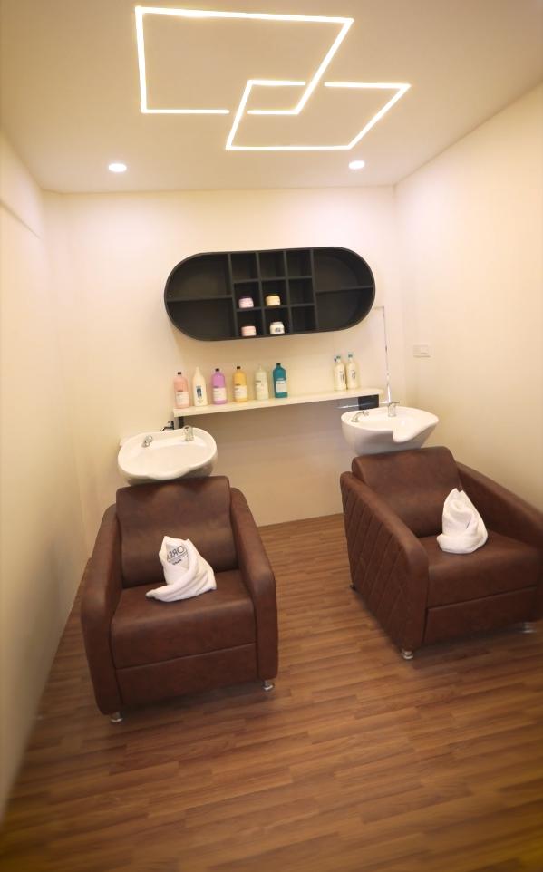 Palm Glow Wash Area